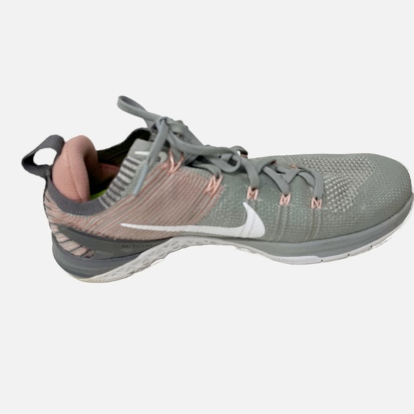 Nike Metacomet DSX Flyknit Training Sneakers Gray and Pink Run Walk Hike Size 11 - Picture 5 of 8